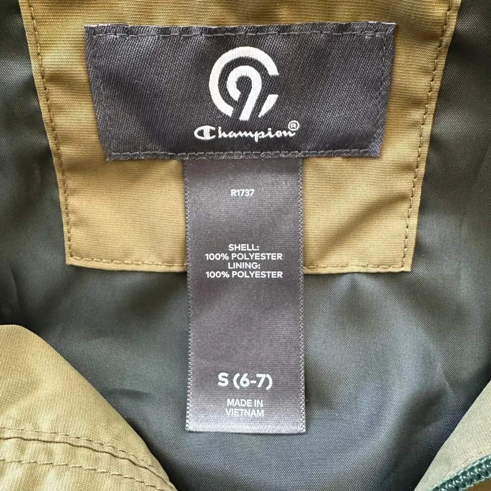 Champion Rain Jacket in Cliffside Green